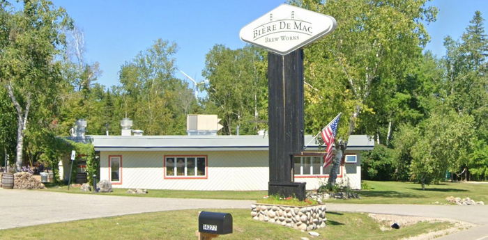 Bière de Mac Brew Works (Neath the Birches) - Web Listing (newer photo)